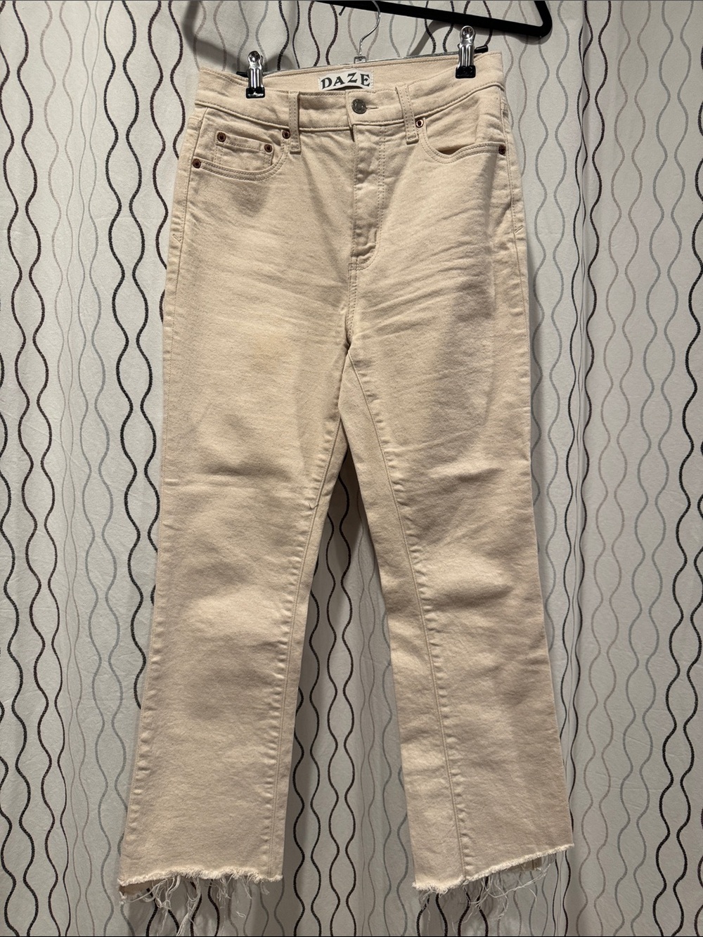 Daze Women's Cream Straight-Leg Jeans
